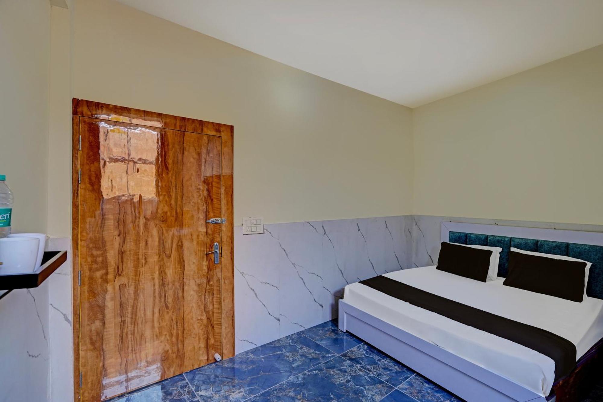 Hotel O Abhinav Hotel Noida Ngoại thất bức ảnh